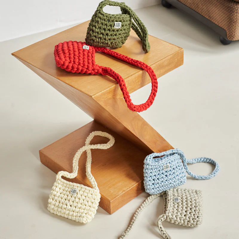 Chunky crochet cross body bag