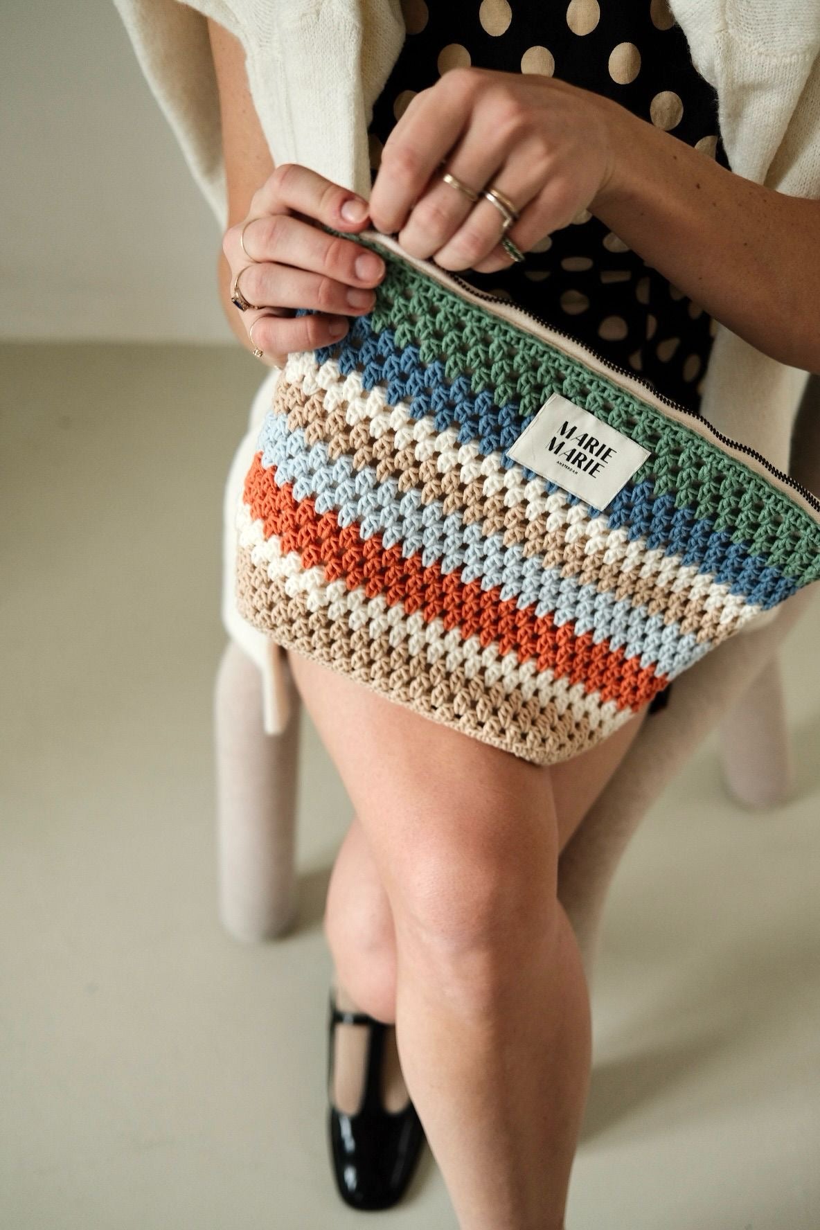 Mollie pouch large