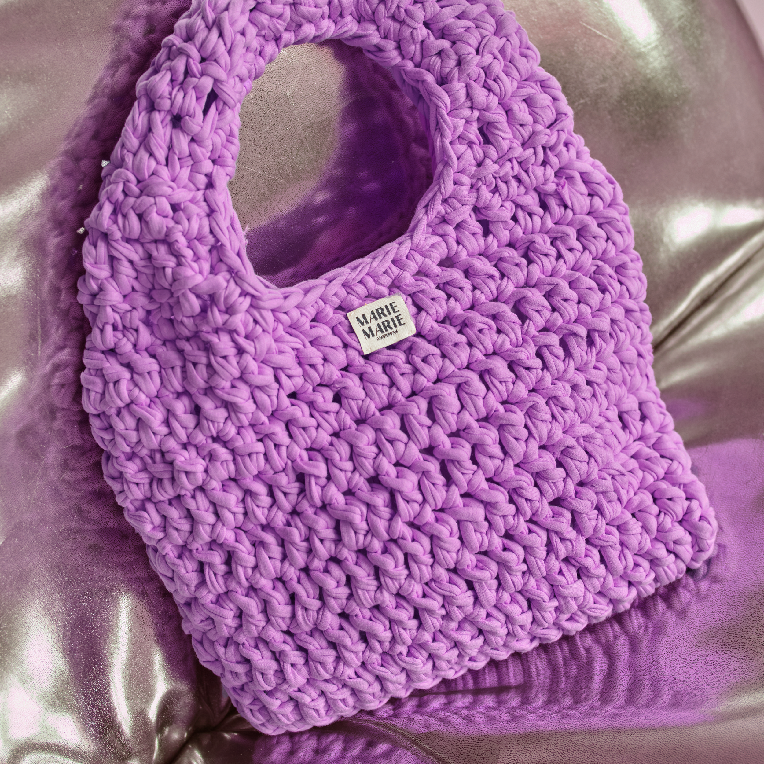 Bump bag purple