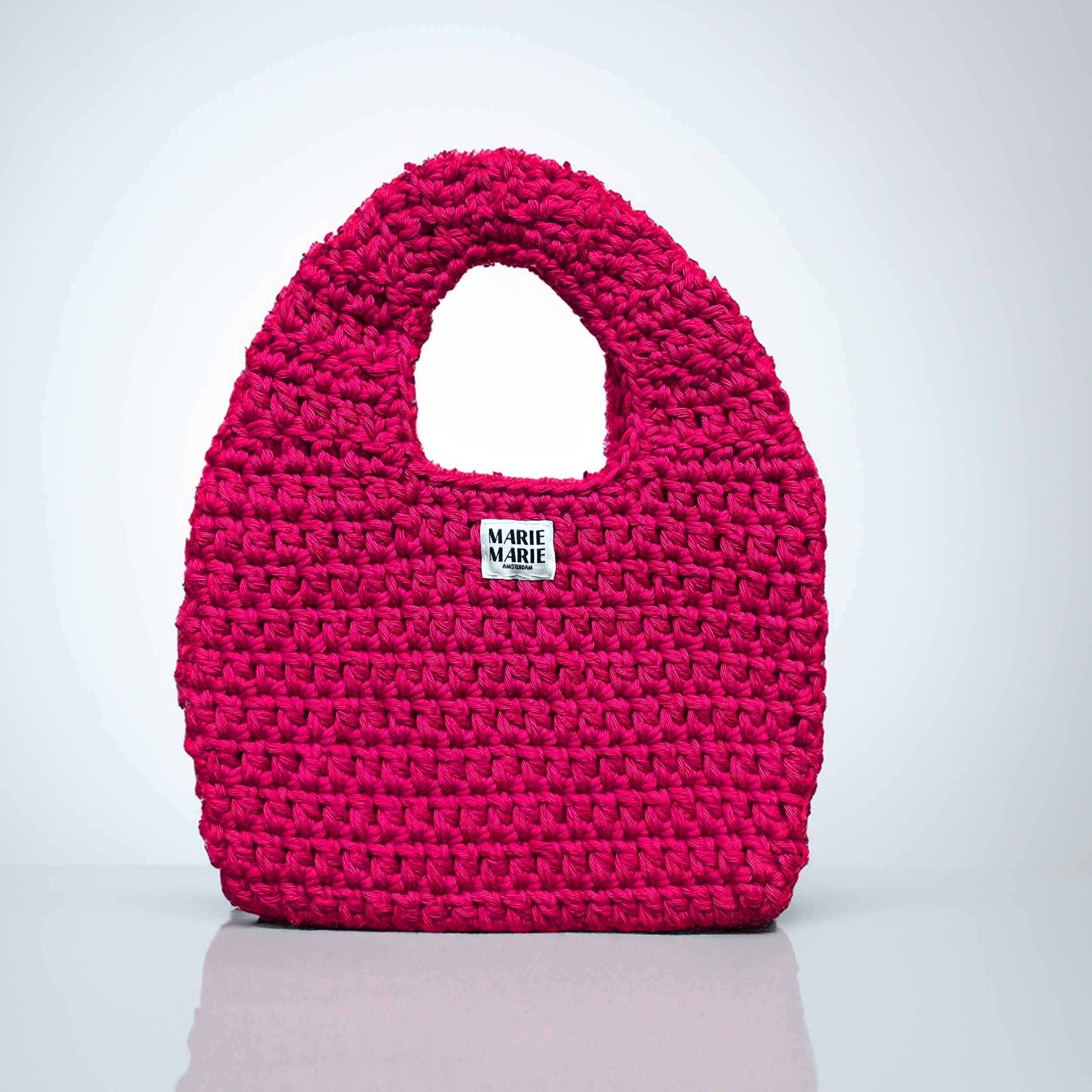 Circle bag fuchsia - MARIE MARIE Amsterdam