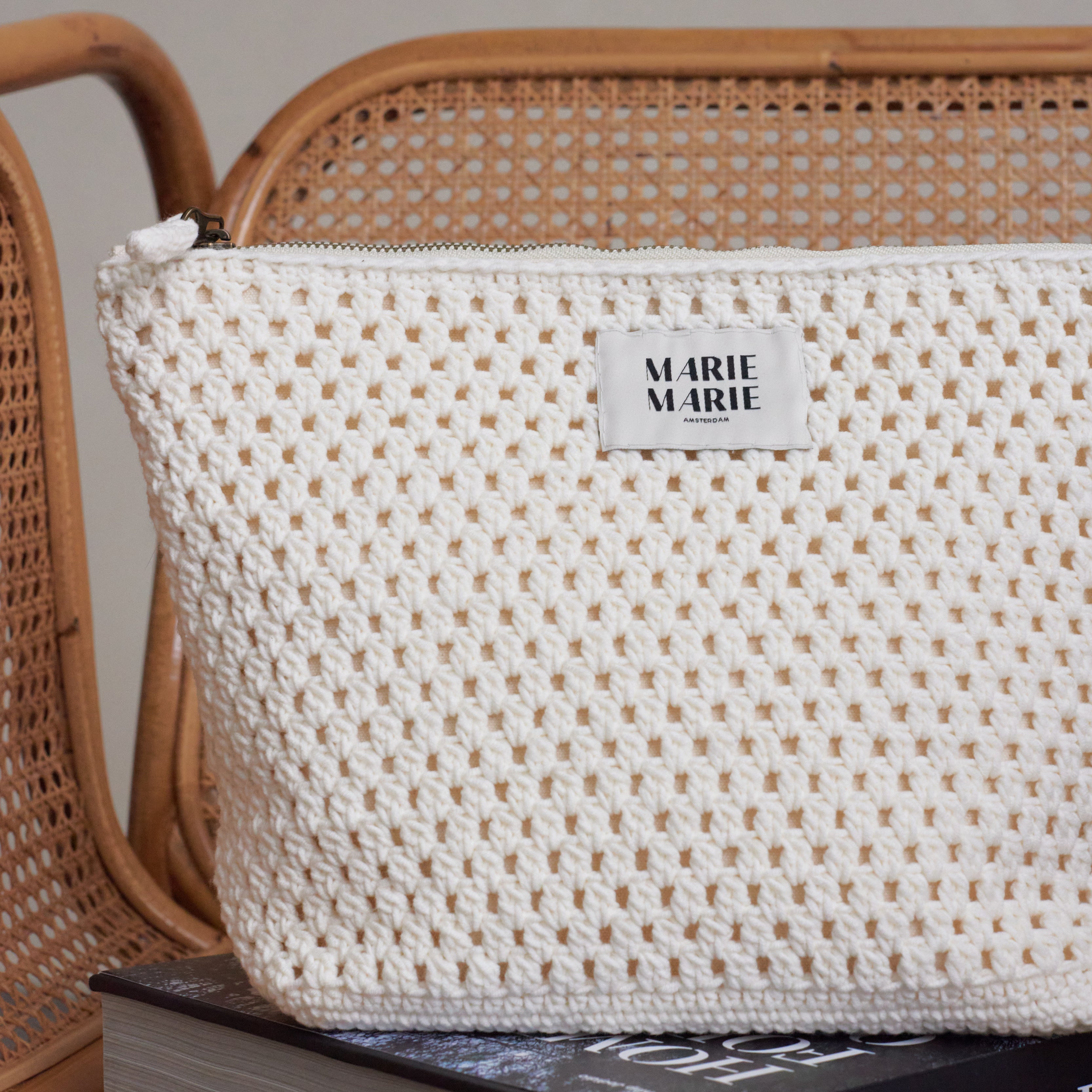 Cream Pouch large - MARIE MARIE Amsterdam