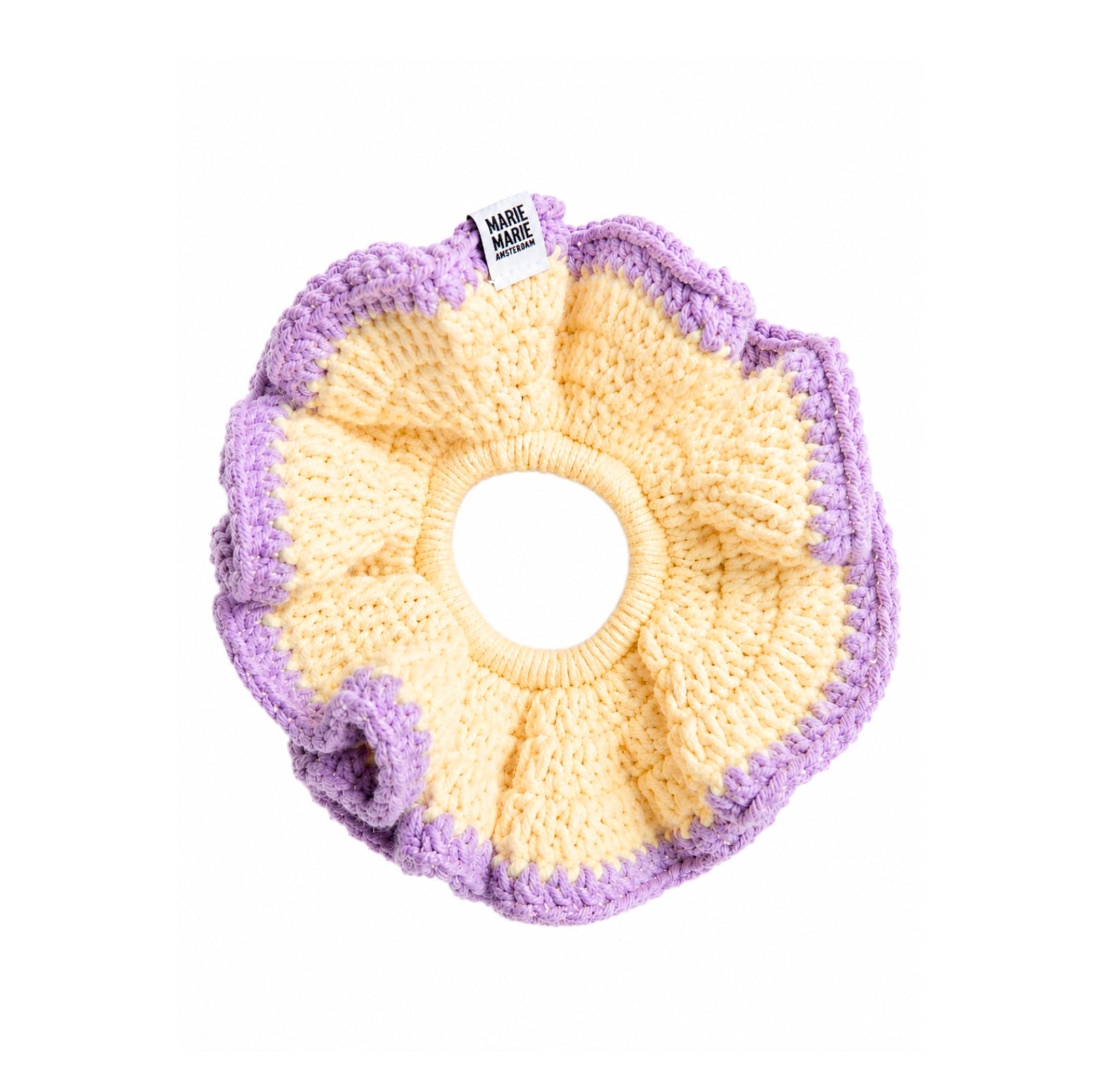 Vanilla Scrunchie Julia Koopman x MM — front view handmade crochet hair tie | MARIE MARIE Amsterdam