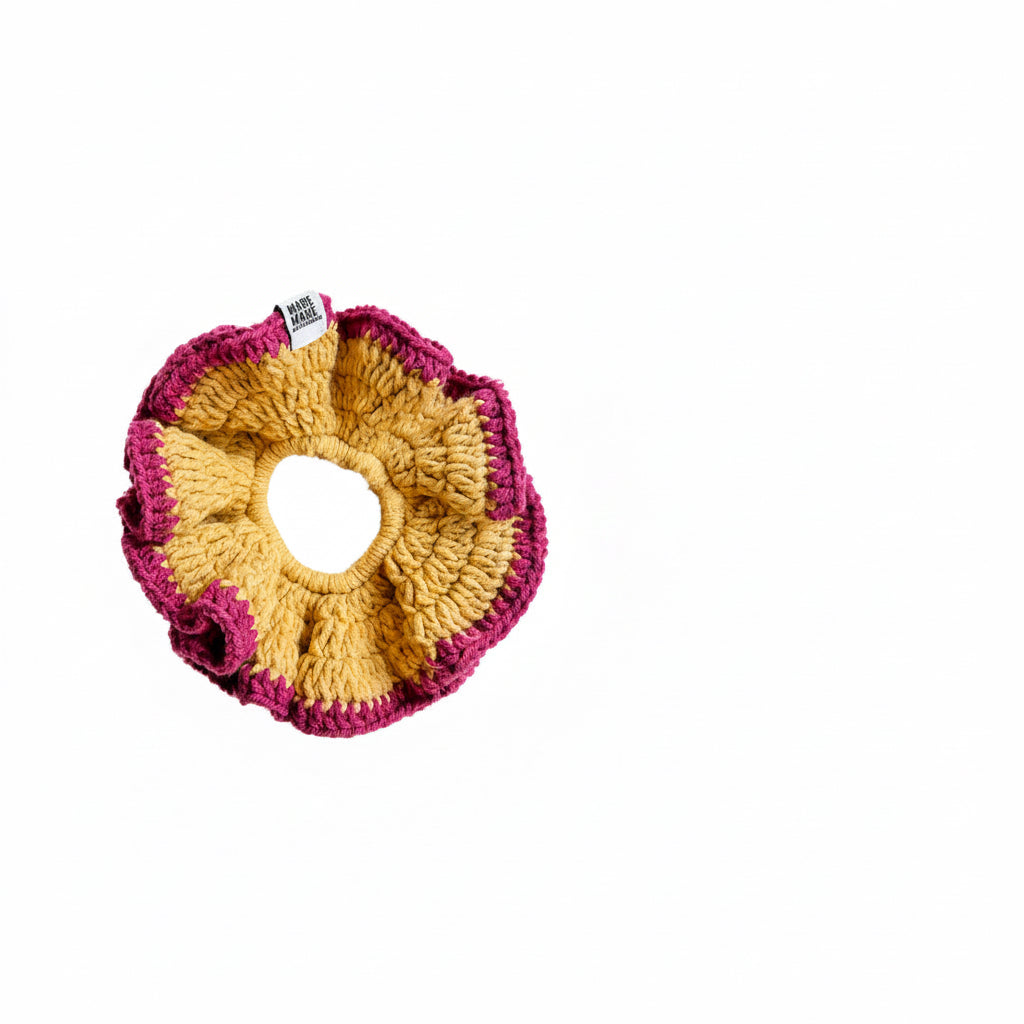Gold Scrunchie Julia Koopman x MM — front view handmade crochet hair tie | MARIE MARIE Amsterdam